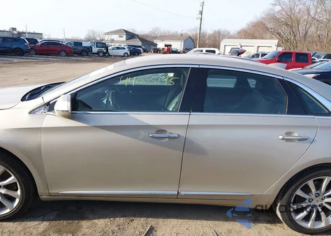 2015 Cadillac Xts Luxury z USA, uszkodzony, nr VIN 2G61M5S32F9114385